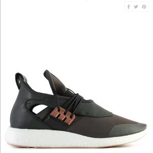 Y3 by Adidas Elle Run Sneakers